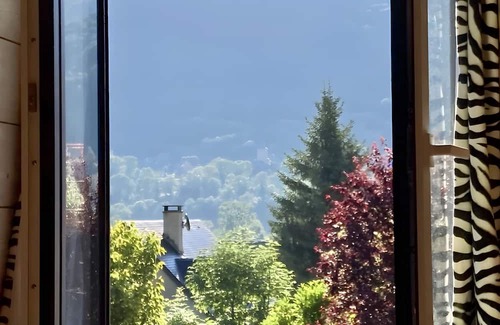 Adervielle-Pouchergues House | Holiday Home 'La Ketzerie À Adervielle' with Mountain View and Private Garden