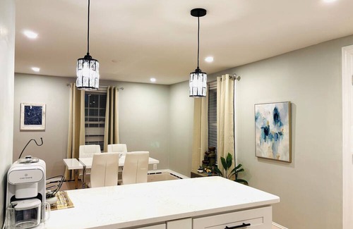 Abington House | 4-bedroom with big Patio @Abington, near Braintree, Weymouth, Brockton, Randolph