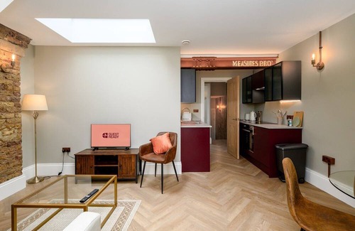 Ferndale Apartment | GuestReady - Relaxing Retreat in Brixton