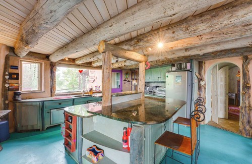 Arroyo Hondo House | Taos Dome Home w/ Hot Tub, Fireplace + Mntn Views!