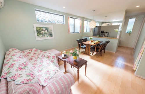 Honmachi House | 2min from Shinjuku station & 98m2 high quality house in the city center & high speed free wifi & Max 9 people