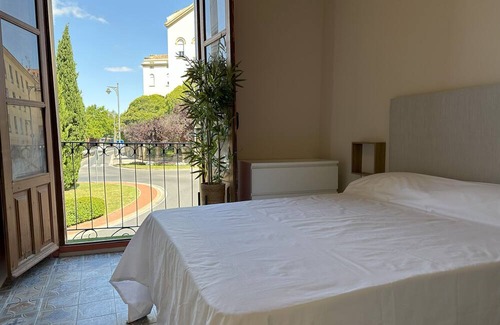 Logrono City Centre Apartment | Apartment Puente de Piedra Logroño