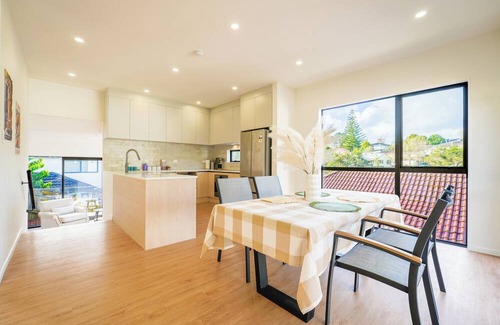 Glenfield House | Modern 4-Bedroom Home in Glenfield