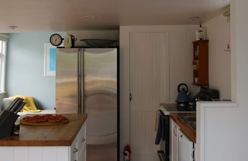 Karitane House | Karitane Coastal Haven - Unwind on Parata Ave
