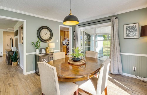 Kansas City House | 5 Mi to Kansas Speedway! 'Cowtown Cutie KC'