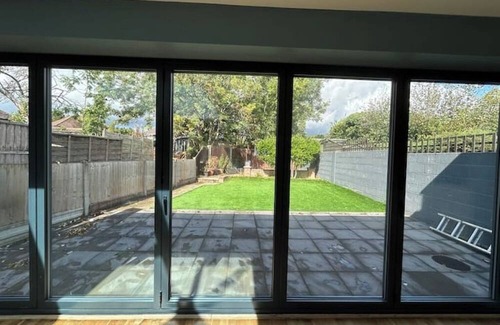 Harrow Weald House | Bright & Spacious London Retreat – Ideal for Families & Groups