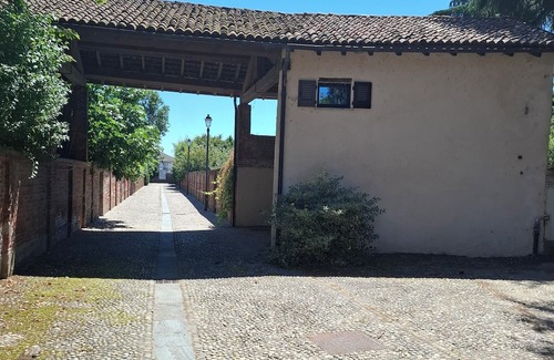 Caltignaga House | Dwelling of the ancient walls.