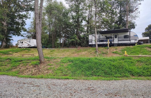 Ronda RV Rental | Cozy Campground in Fantastic Ronda with AC