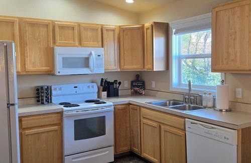 Shelby Condo | Cowboy Condo in Charming Shelby