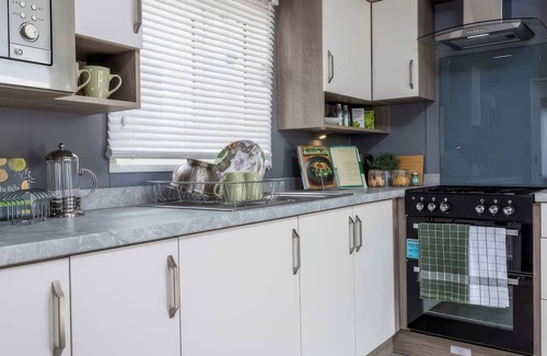 Hayling Island Cottage | SANDY SHORES - HAYLING ISLAND in Hayling Island Holiday Park