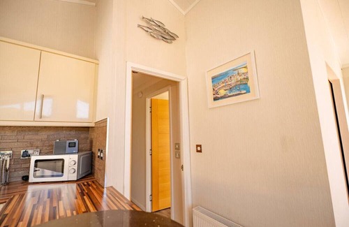 Narberth Cabin | Woodland Retreat near Wiseman's Bridge Beach - Pet-Friendly & Sleeps 6