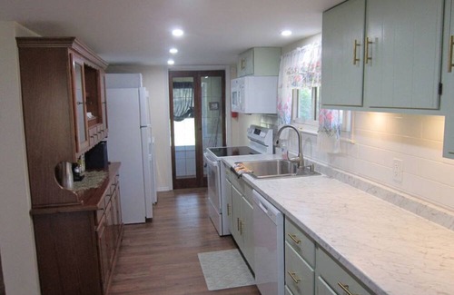 Esperance Ski Chalet | Beautiful 3-bedroom chalet with a private 5 acre pond in Esperance