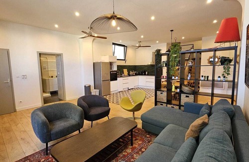 Saint-Martin Apartment | Magnificent loft near town center and train station
