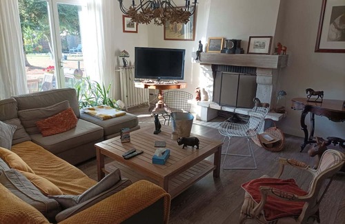 Holnon House | Vrbo Property