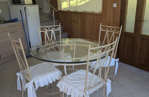 Carla-de-Roquefort Cottage | Apartment 'Moulin Ariège' with Mountain View, Private Garden and Air Conditioning