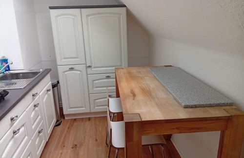 Viersen Condo | Altstadtnahe Wohnung & Balkon & ruhig & Nähe Markt