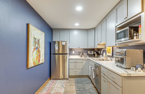 Upson Condo | Ski-In/Ski-Out Condo in Upson - Walk to Lake
