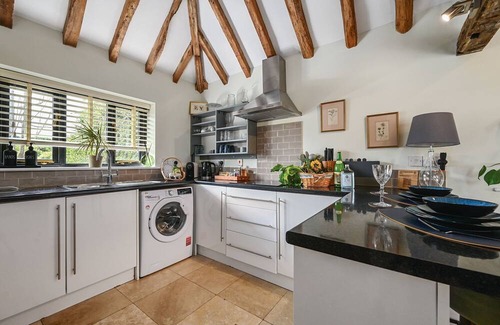 Blackham Cottage | The Potting Shed - a holiday let that sleeps 2 guests in 1 bedroom