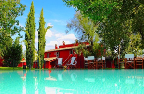 Spello House | Holiday Home in Spello with Pool & Terrace