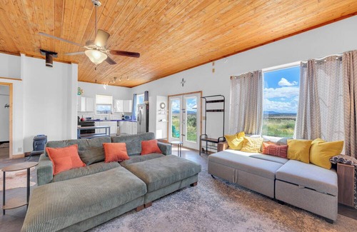 Claunch Apartment | Starry Sky + Serene Setting: Rural New Mexico Gem