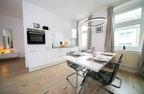Furth-Sud Apartment | Superior Apartment | 70SQM | HBF | Messe | Kitchen