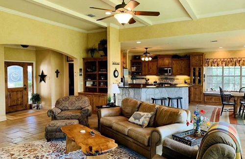 Boerne Cabin | Peaceful Guadalupe River Retreat, Boerne, Texas