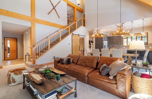 Upper Village Ski Chalet | Luxury and True Ski In/Out with Private Hot Tub