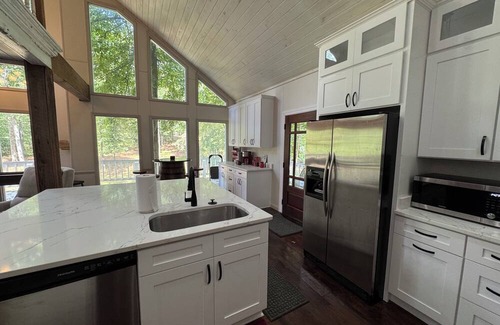 Duncanville House | Legends Lodge: A woodland retreat near University of Alabama!