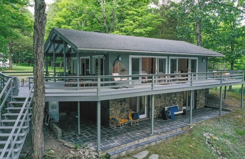 Johnsonburg House | Private Cozy 2BR Lakefront, 200-Acre Estate
