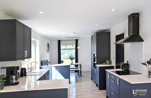 Attleborough House | Bright & Stylish 2 Bedroom Bungalow Retreat in Attleborough