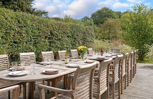 Hay-on-Wye Cottage | Blackway House - sleeps 20 guests in 7 bedrooms