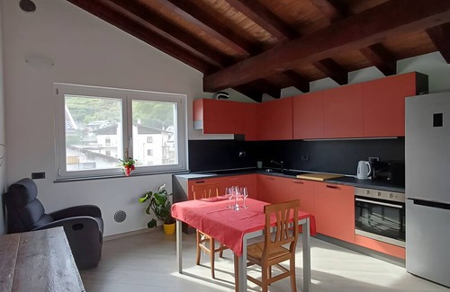 Montan-Angelin-Arensod Apartment | Apartment 'Villa Maffei' with Mountain View