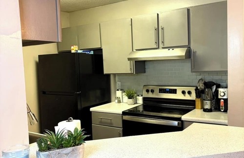 Sandy Springs Apartment | Chic 1-bedroom apartment with fitness room and AC in Sandy Springs