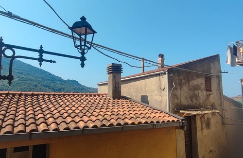 Sangineto Apartment | Maisonette – authentic village, sea view
