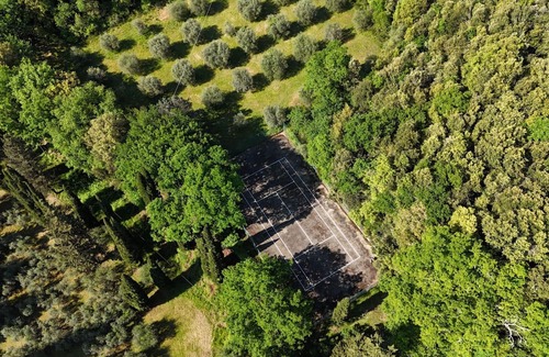 Simignano Villa | Historic Podere for 10 with Pool and Tennis Court close to Siena