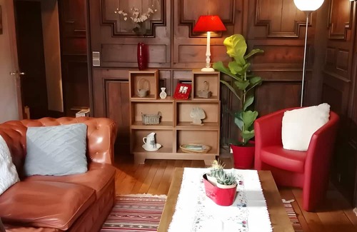 Vic-sur-Cere House | Duplex of the House Known as the Princes of Monaco