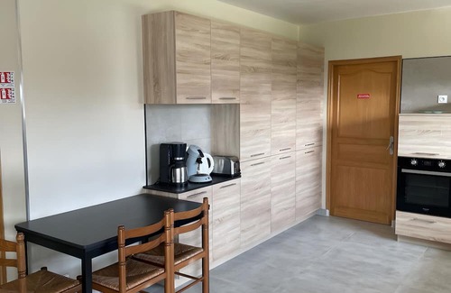 Locmaria-Grand-Champ House | Gite PMR for 13 People L'Orchidée – Single Storey