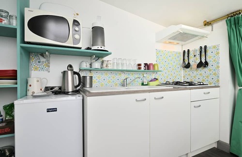 Chein-Dessus Apartment | Apartment 'Les Chambres Du Ruisseau' with Mountain View, Shared Terrace and Wi-Fi