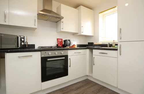 Swindon House | Perfect for Contractors/Mthly stay Disc/Pvt Parkng