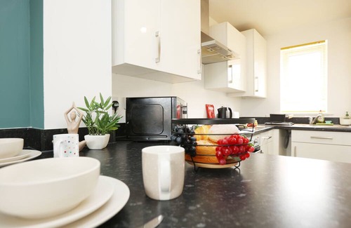 Swindon House | Perfect for Contractors/Mthly stay Disc/Pvt Parkng