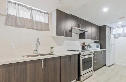 Hamilton House | Charming Newly Reno'd 2-bedroom lower level bungalow in Hamilton with AC
