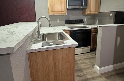 Fairmont Apartment | Fieldstone Apartments & Studios