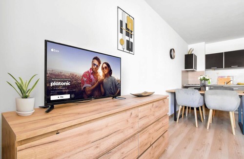 Mladost Apartment | Budget+Work-Friendly Apartment near Business Park