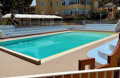 Mondello Apartment | 4 BED APARTMENT IN MONDELLO WITH CONDOMINIUM POOL AND SEA ACCESS