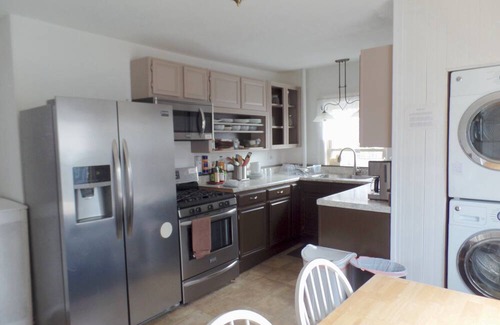 Medford Apartment | Tufts - Large Furnished Room with AC