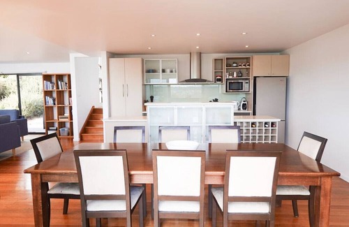Primrose Sands House | Waterfront Primrose Retreat