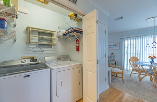 Ono Island House | Bear Point Bayview Cottage