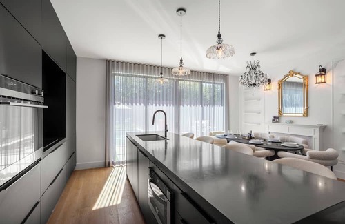 Buena Vista House | 20% Off NEW 4BR Classy Miami Villa w/Pool & Grill!