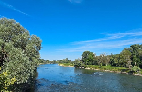 Vohburg an der Donau House | Holiday Home 'Donauliebe' with Private Terrace and Private Garden