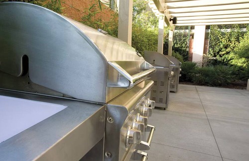 Anaheim Resort Apartment | 2-bedroom hotel suites with WiFi, and Full kitchen. Close to Disneyland